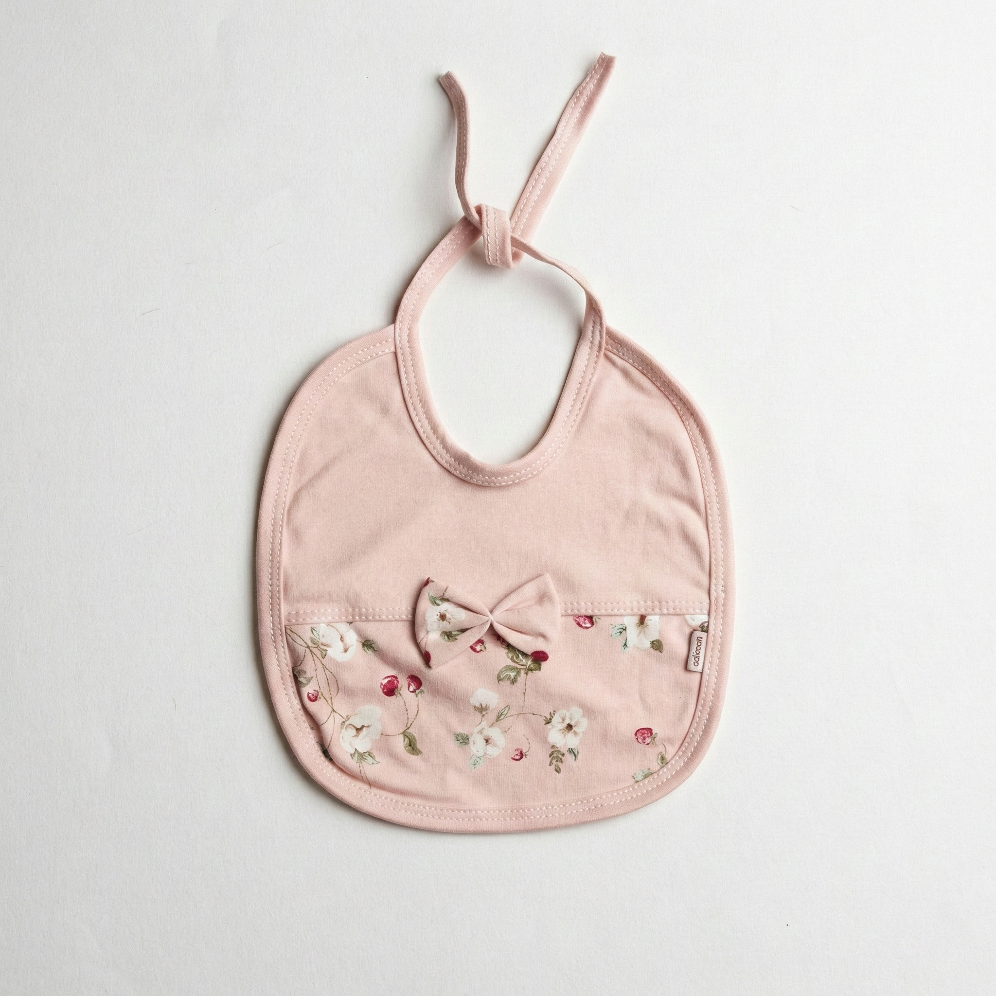 پیشبند توت فرنگی